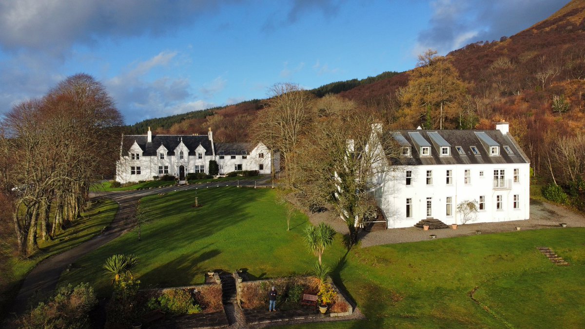 👋🏻 <a href="/kinloch_lodge/">Kinloch Lodge</a>