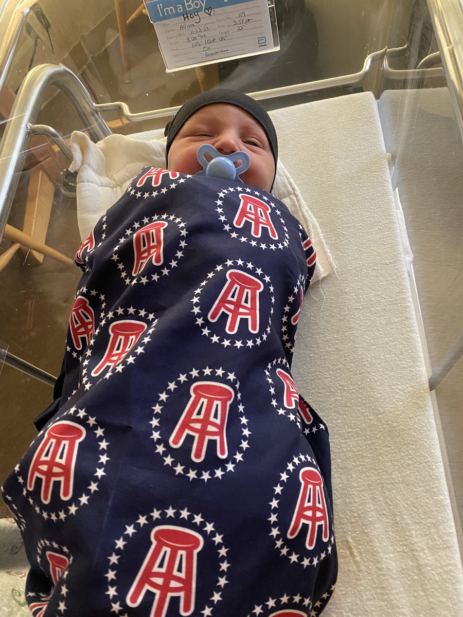JamesWeakley's tweet photo. Gang gang ….from the womb to the stool @BSSportsbook https://t.co/H9mxxwKfnJ