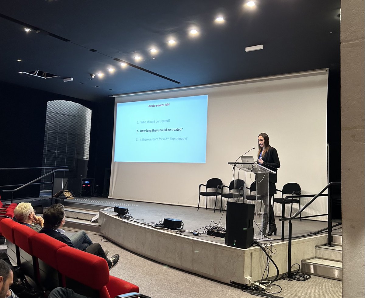 En ce moment la présentation du dr Eleonora De Martin de l’HAI (hepatite auto-immune) aigue sévère, lors des Journées FILFOIE    ⁦<a href="/filfoie/">FILFOIE</a>⁩ ⁦<a href="/CHBPaulBrousse/">Centre Hépato-Biliaire, Hôpital Paul Brousse</a>⁩ ⁦<a href="/ERN_RARE_LIVER/">ERN RARE LIVER</a>⁩