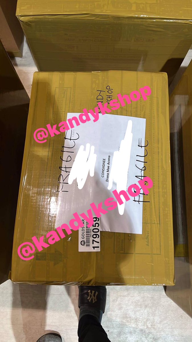 kandykshop's tweet photo. #kandyKUPDATES #kandyKPROOFS

Box 10 were picked up by goldstar korea courier, included items in the box is the 2nd PO JK Photofolio and V x VOGUE 1st PO magazine.

TN: GSK179059

You can track the status of box here:
https://t.co/I03b0YDz7D

Thankyousomuch for trusting 🫶🏻🙇‍♀️ https://t.co/CxMyQXLv7r
