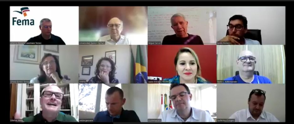 👥El jueves 24 de noviembre se llevó a cabo la Asamblea Anual de la Red CIDIR 💻
Se aprobó la inclusión de nuevas instituciones universitarias, se concretó el número de integrantes del Comité Científico Internal, la fecha para el XI Simposio será junio 2023, y la sede es FAHOR.