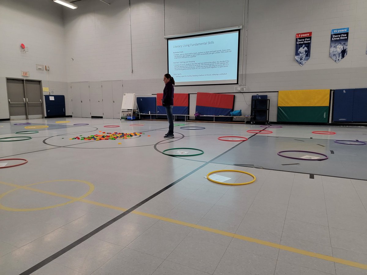 Literacy AND gym at <a href="/JMacElementary/">James MacDonald</a> 
Our gym teacher is amazing! She is incorporating Phonological Awareness and Phonics into her warm-ups for ALL grades! <a href="/RSHWDSB/">HWDSB Reading Specialists</a> <a href="/HWDSB/">HWDSB</a> #Scienceofreading