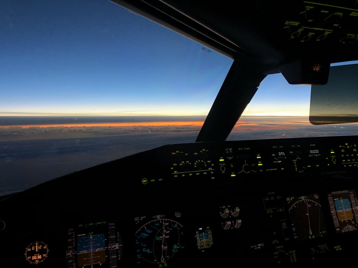 Ale_Savina's tweet photo. A beautiful sunrise approaching the the #BayofBiscay and the beautiful city of #Brest at 35,000'ft, bye bye #CPDLC back to normal voice over now! #Aviation #Pilotlife #Wepilot #FlightdeckFriday #B777 https://t.co/aCsGfeEPHj