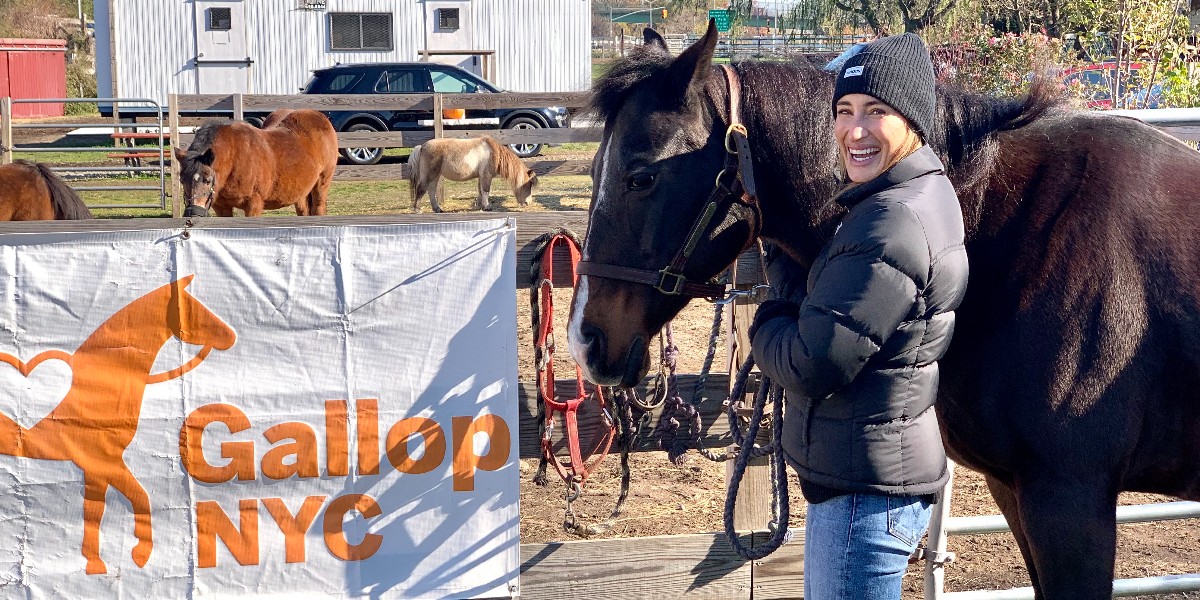 gallopnyc's tweet photo. GallopNYC was thrilled to host Olympic equestrian Jessica Springsteen at Sunrise Stables to observe therapeutic riding lessons and inspire our riders!
#GallopNYC #BelieveInAbility #TherapeuticHorsemanship #JessicaSpringsteen https://t.co/31CdHMdToD