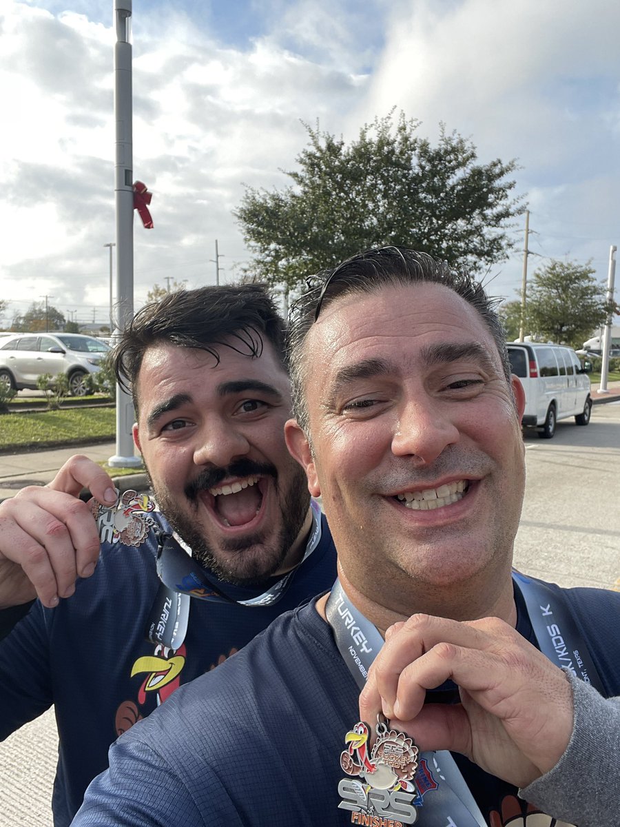 timwilliamsgrp's tweet photo. Amazing Thanksgiving.
Thankful for family and friends who joined us at the 2022 Turkey Trot in Beaumont, Tx https://t.co/OwzO5nhY51