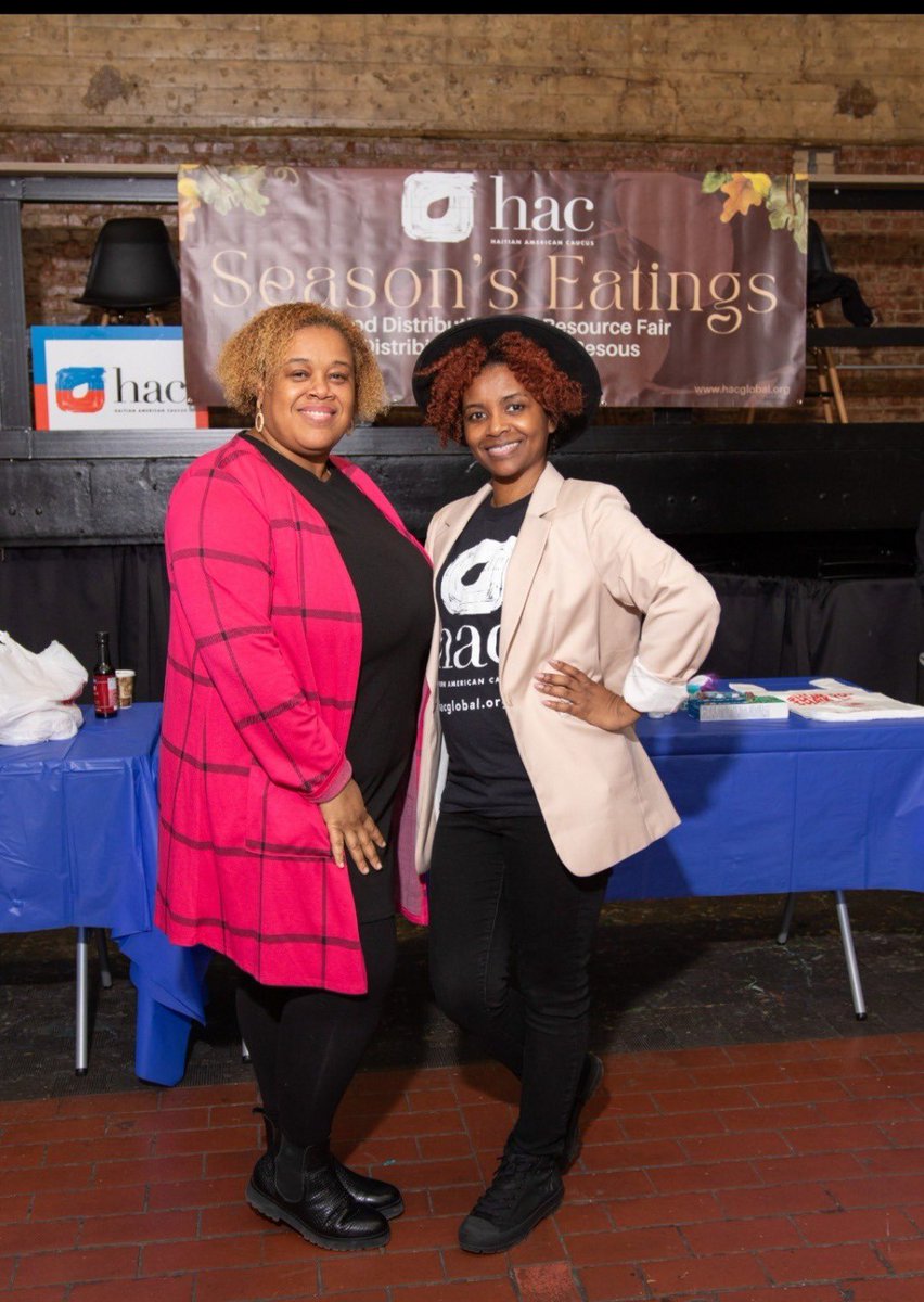 On Mon, our team started the holiday festivities early & gathered w/ community & gov partners at @HAC_US’s Food Distribution & Resource Fair in BK. Our team connected w/ Haitian & Caribbean community members & gave info on city resources available regardless of immigration status