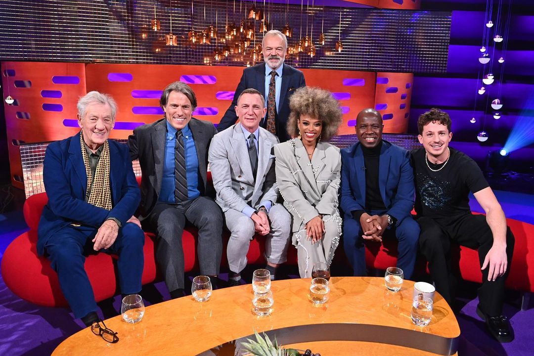 Tonight on #TheGrahamNortonShow 

#SirIanMcKellen, #JohnBishop, #DanielCraig, #FleurEast, #CliveMyrie, and #musical guest #CharliePuth