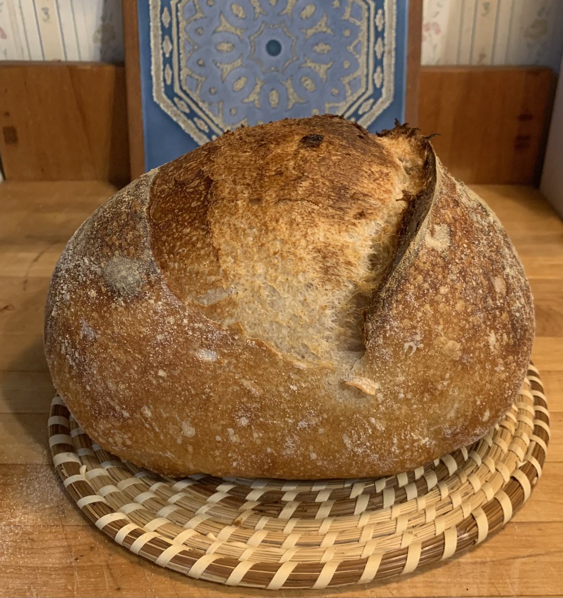 It’s a cold, gray, and wet day here in northern Kentucky.  Perfect for B-movies, leftovers, and soup with sourdough toast.  #sourdough