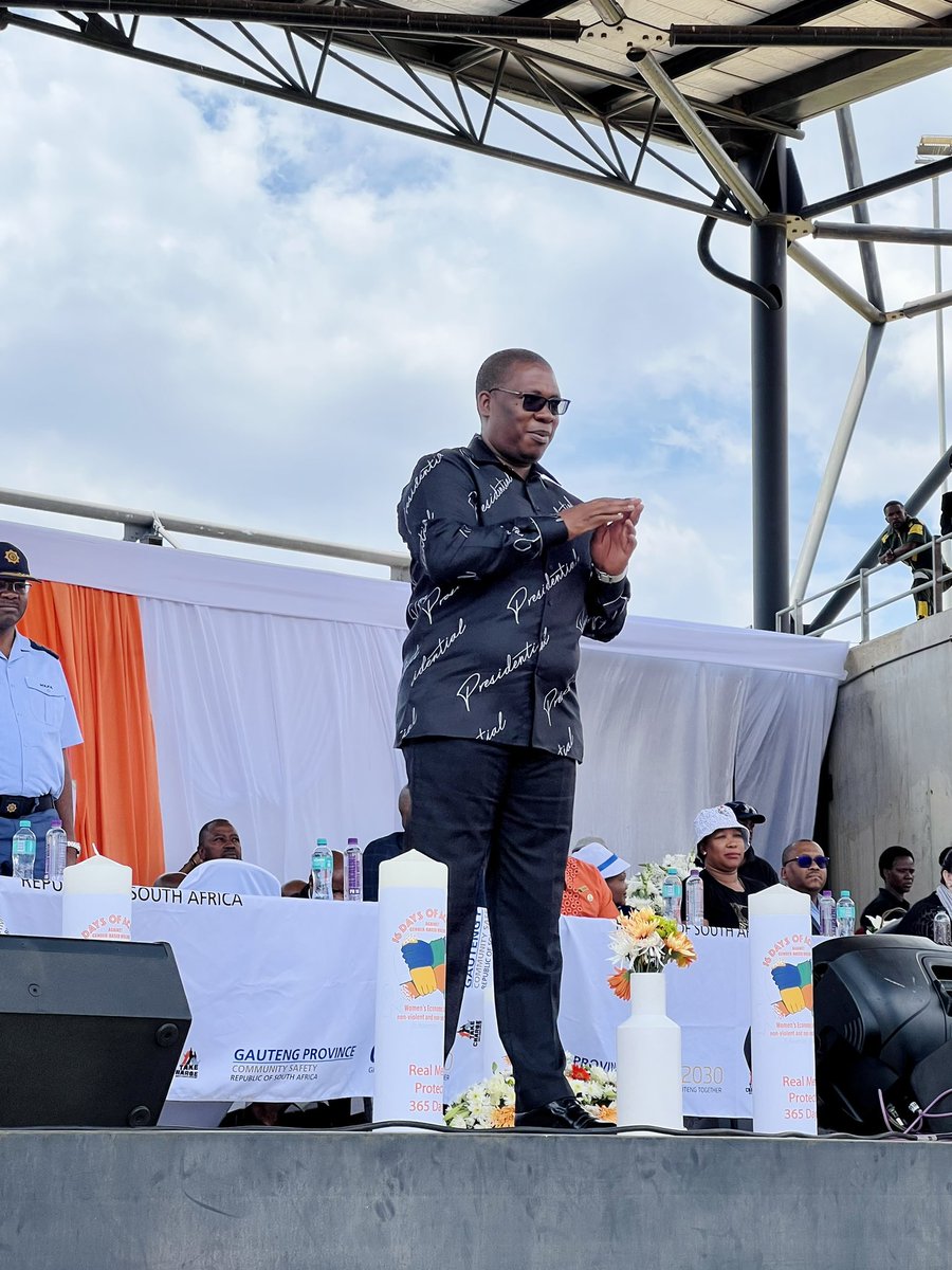 Gauteng Premeir, Panyaza Lesufi, has called on the law enforcement officials to treat victims of GBV with dignity. Lesufi was speaking at at the launch of the provincial government’s 16 Days of activism for no violence against women and children in Soweto. #sabcnews #16Days2022