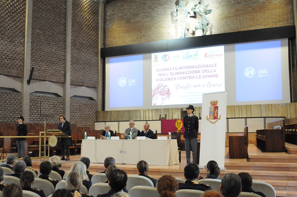 UniperugiaNews's tweet photo. #25novembre #25novembre2022 #IoLotto
“Giornata internazionale per l’eliminazione della violenza contro le donne”, iniziativa in Aula Magna
#RettoreOliviero #unipg      
https://t.co/5nwpuAtQN7 https://t.co/3ozpVqmxT4