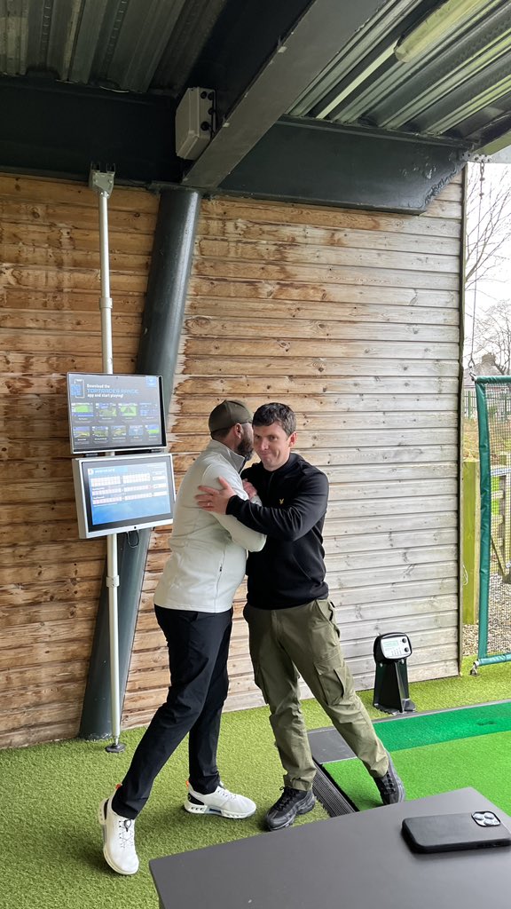 tappin_neil's tweet photo. Brilliant day @PrairieSport with @RickShielsPGA 
Cover shoot ✔️ 
Interview ✔️ 
Tips video ✔️ 
Instruction article ✔️ 
Some very exciting content to follow 👍 @GuyCharnock @kevinmurraygolf @GolfMonthly @MikeHarrisGolf @JeffCarnage https://t.co/BIv2SS1jGb