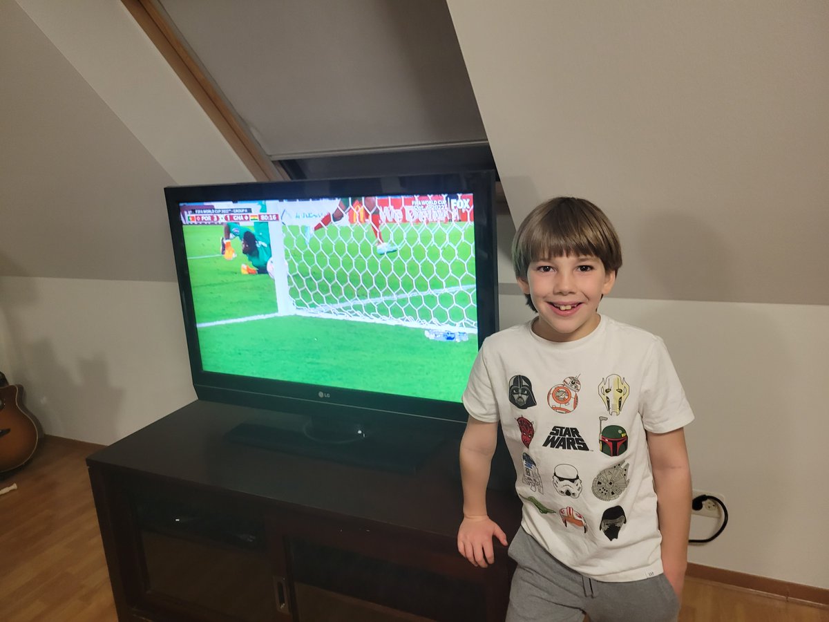 wcusc1's tweet photo. Thanskgiving World Cup.  Bonus points for Japan, Saudi Arabia, Mexico, USA, Ecuador, Iran https://t.co/9BekE7GKWA