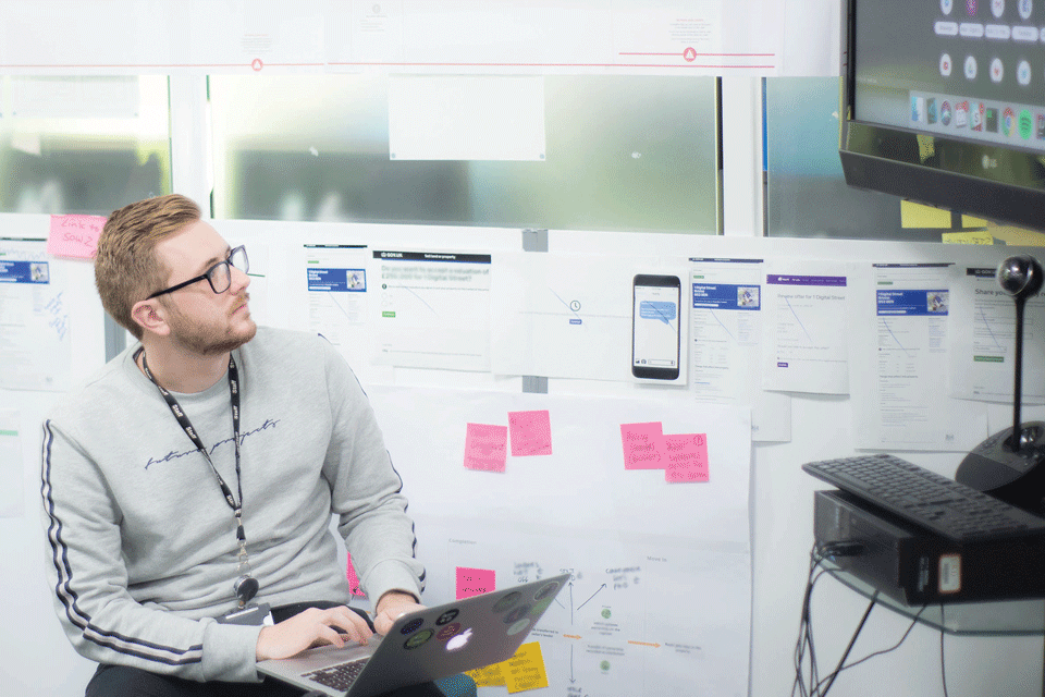 HMLandRegistry's tweet photo. We're currently recruiting for service and interaction designers. Find out what it's like to work in user-centred design at HM Land Registry:
https://t.co/nyriNAS8pp
#WeAreHMLR #Jobs #ITJobs #ServiceDesignJobs #usercentereddesign #usercentreddesign #CivilServiceJobs https://t.co/tASmGPGNkY