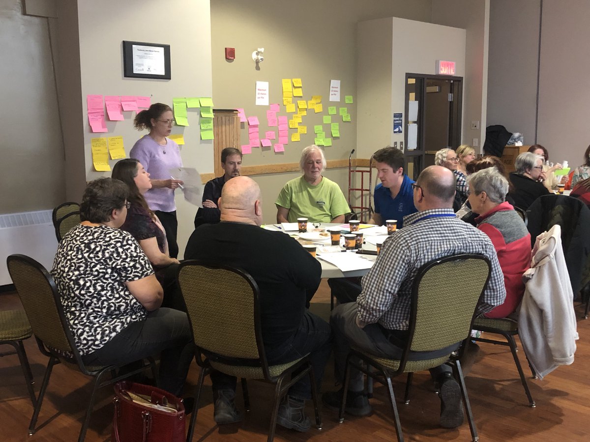 RUI_VG's tweet image. Grande rencontre de la communauté du #vieuxgatineau, tenue le 23 novembre 2022, qui rebrasse les idées, les enjeux et les défis, connus et nouveaux afin de mettre à jour notre plan d'action d'ici le printemps.