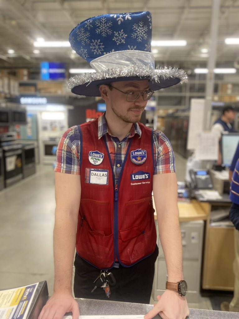 lowes0637 tweet media