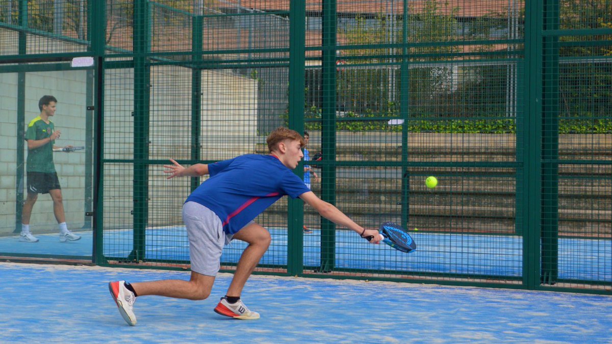 saf_uab's tweet photo. ๐๐ฒ Moltรญssima activitat avui a les pistes de #pร del del @saf_uab per acollir l'รLTIMA JORNADA de la 3๏ธโฃa ediciรณ dels ๐๐ข๐๐ฆ ๐๐ฆ๐ฃ๐ข๐ฅ๐ง๐๐จ๐ฆ #UABGames de la @uabbarcelona!
โค๏ธโ๐ฅ ๐๐ฟร ๐ฐ๐ถ๐ฒ๐, #UABers!
๐ค ๐๐ฟร ๐ฐ๐ถ๐ฒ๐, #UABgames2022! https://t.co/EBYxM5NWhK