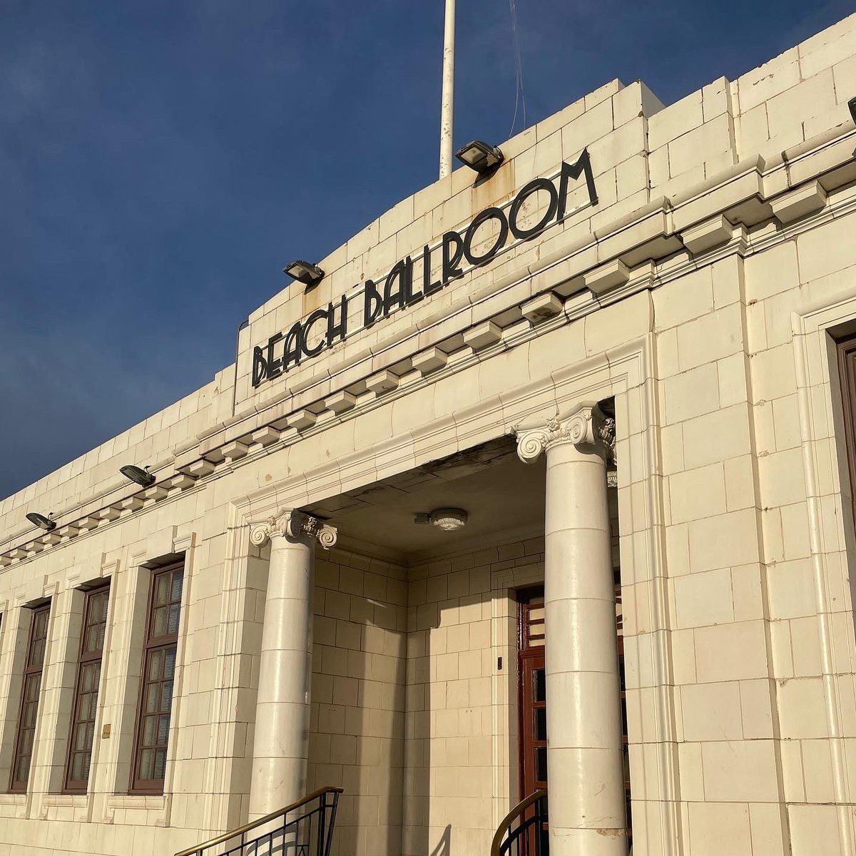KCJonesEvents's tweet photo. We’ve been showing the #eafp2023 committee around #Aberdeen today with a visit to the #BeachBallroom, followed by a walking tour of the city then a productive planning meeting at @PandJLive https://t.co/2hsVGFztJY
