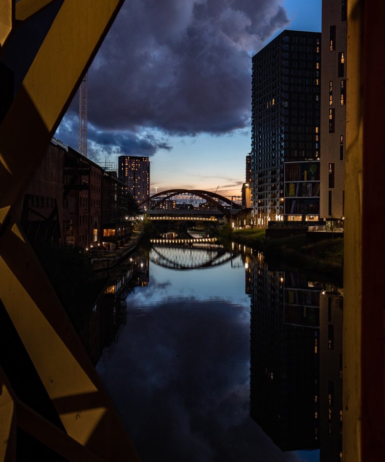 ECUK_Mcr's tweet photo. Evening views along the River Irwell and we've got some exciting riverside additions coming soon to Enterprise City!
#enterprisecity #stjohns #riverirwell #manchestertech #manchestermedia #manchestercreative #manchesterbusiness #manchesterphotos #manchesterpictures https://t.co/RFZB1jEWha