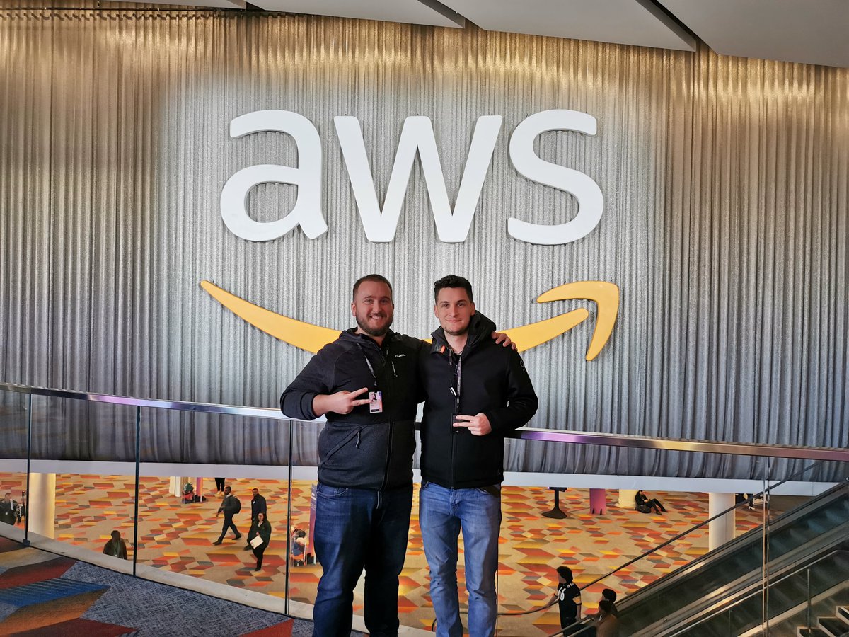 NicoloMarchesi's tweet photo. Just a few more hours and this year's reInvent will start! The last time I was there was back in 2019 with @a_cava94 , so this year I want to meet an astounding amount of interesting people! https://t.co/AFfUJHyUfC