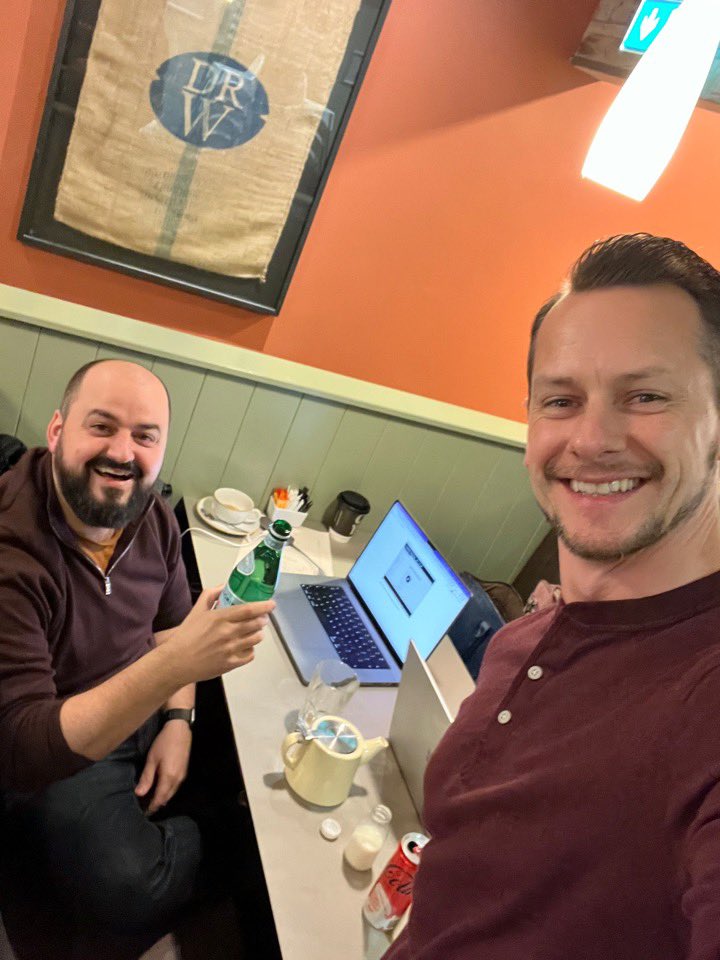 Lee Munroe tweet media