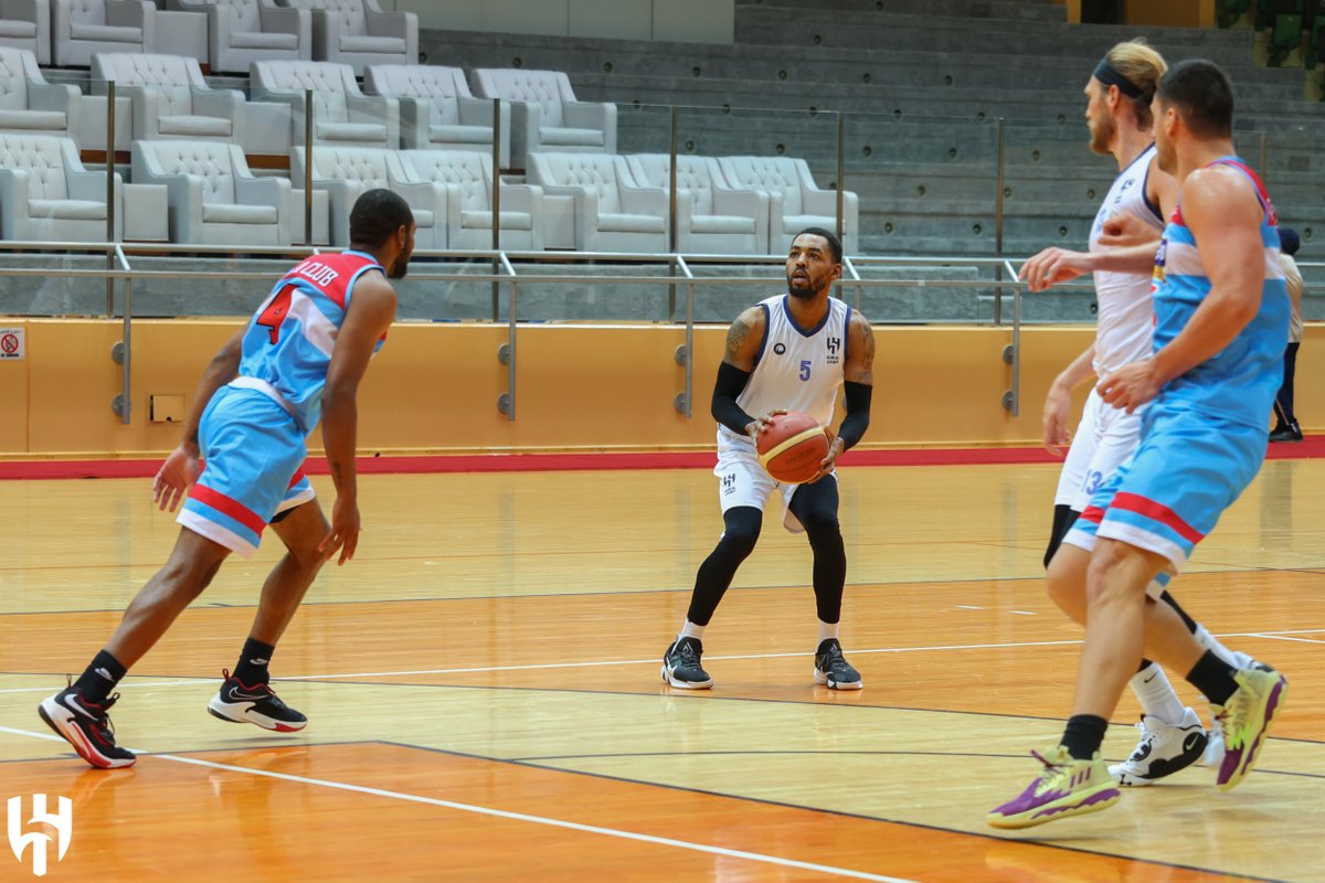 Alhilal_SG's tweet photo. 📄 #AlHilal Basketball Team Defeats “Dhaba” 👏🏻🏀
#AlHilalSportGames 💙 https://t.co/UeVbfMWiSF