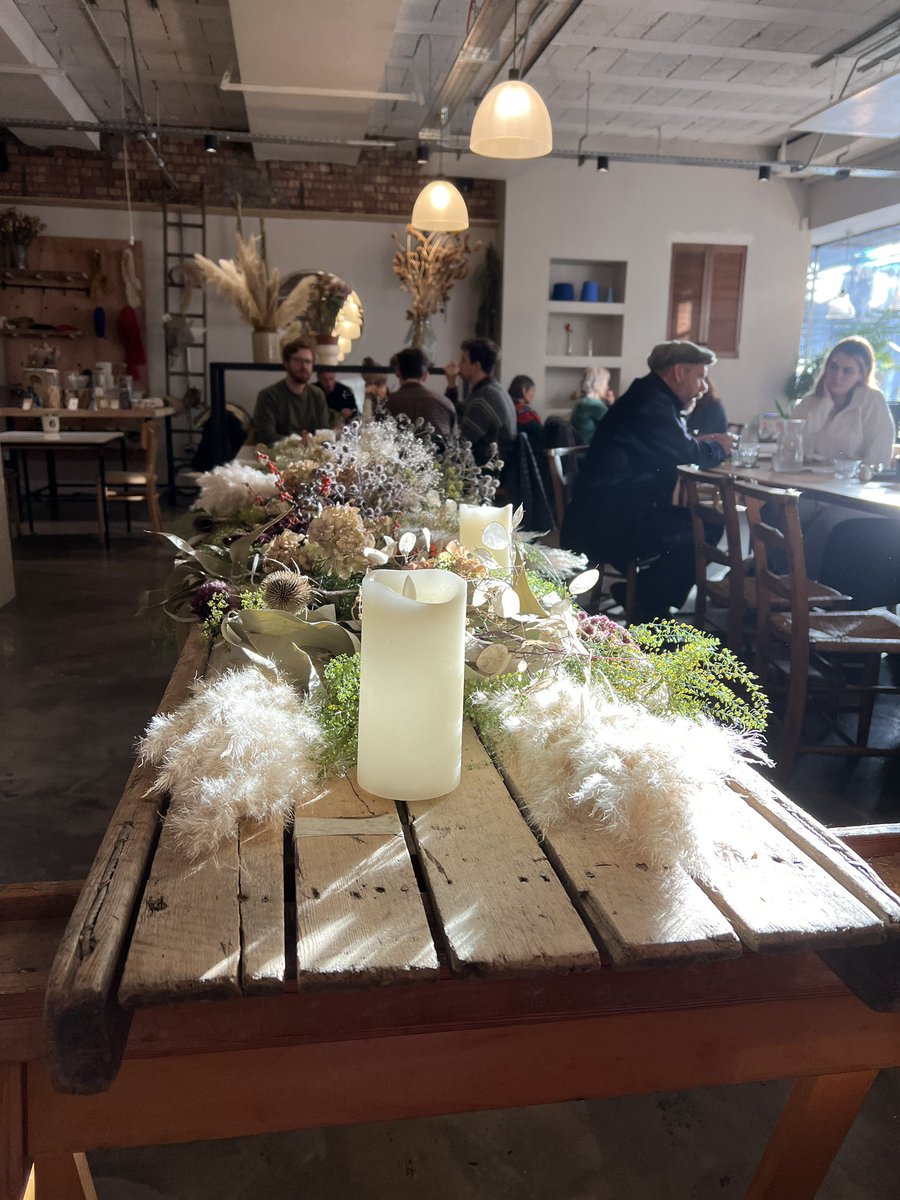 LittleHen33 tweet media