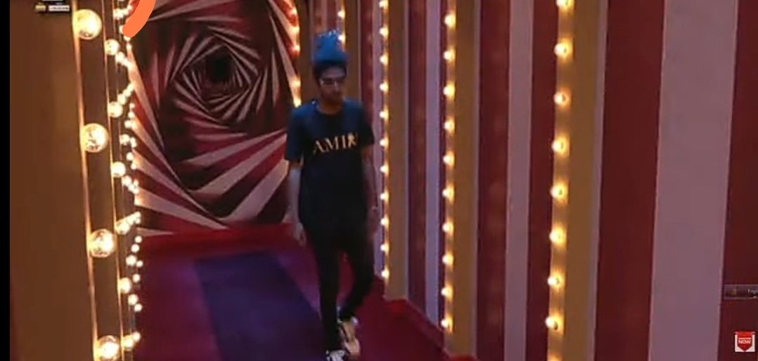 SameerQ89115543's tweet photo. New Wild Card in Bigg Boss House..
#MCStan Mai Hu Guys 😂🤣🤣😅
These is best pat of episode
#mcstanking
#MCStan𓃵
#MCStan
#appreciate
#❤ https://t.co/VIplY7OAoh