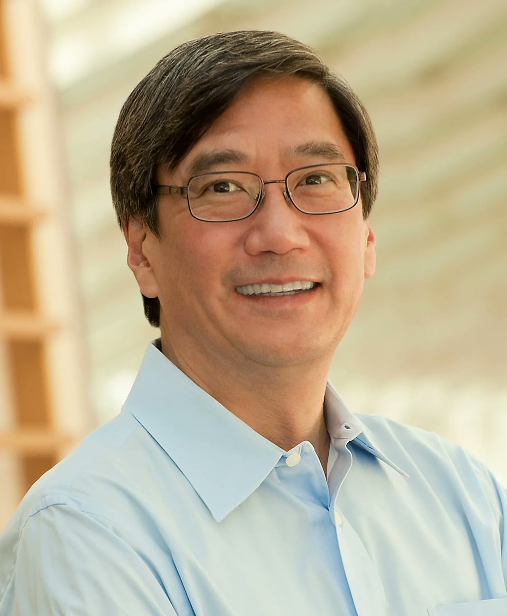 Stanford_ChEMH's tweet photo. Institute Scholar Peter Kim @StanfordBiochem, first author and CBI grad student @p_weidenbacher &amp; team found a way to imbue immune molecules once thought useless with the ability to put #SARSCoV2 in a therapeutic headlock it can't wriggle out of: https://t.co/NblFdBFtvg https://t.co/PGDx992DX2