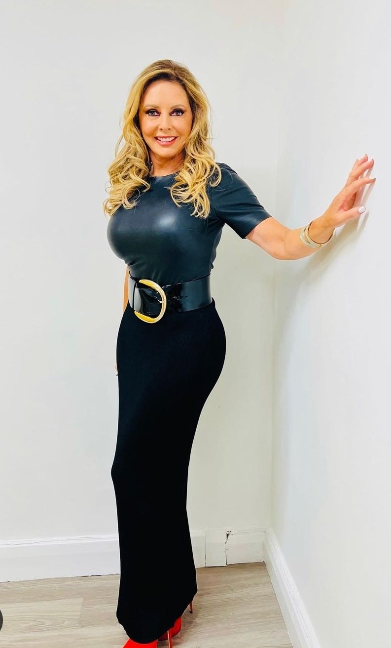 Elizabeth Summers 👗👠🏳️‍🌈 on Twitter "Ms carolvorders backstage at