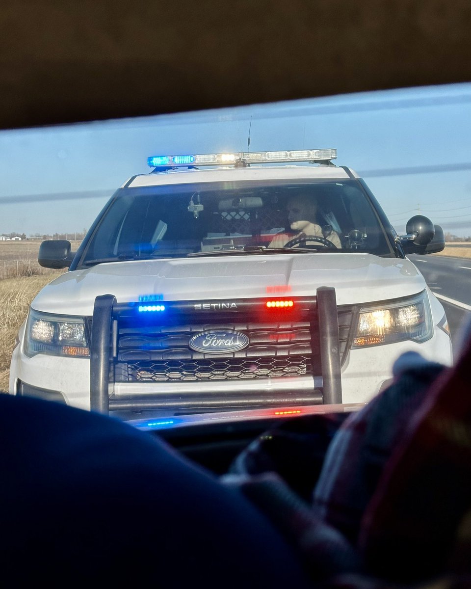 yomz's tweet image. Que serait un roadtrip aux US sans un petit contrôle sur l’Interstate ?
Achievement UNLOCKED! ☑️