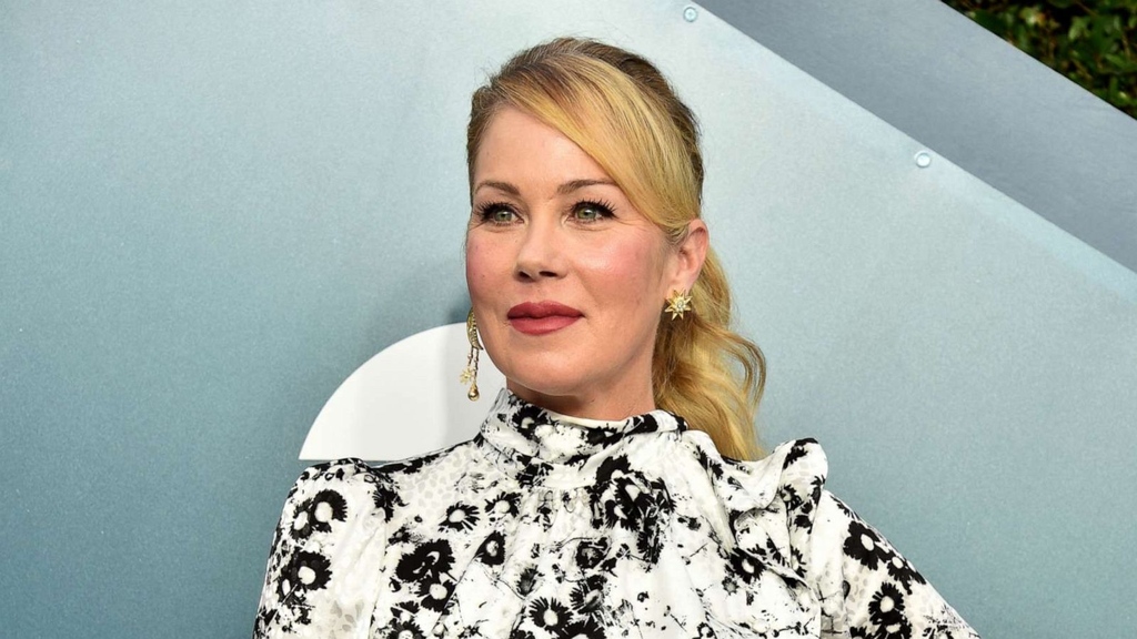 Happy Birthday to the amazing actress, Christina Applegate!!

Photo Credit: Gregg Deguire 