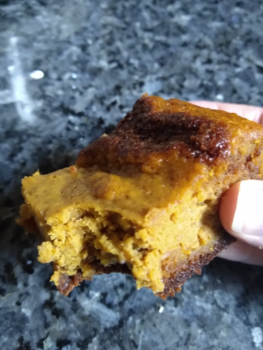 CheerfulReader's tweet image. I can&apos;t keep it to myself any longer.

This is molasses cookie dough with pumpkin pie filling on top. It&apos;s way, WAY better than plain pumpkin pie.

I used my mom&apos;s cookie recipe (with butter, NOT shortening!) in a 9x13, and baked it all at 350° until the pie filling was set.
