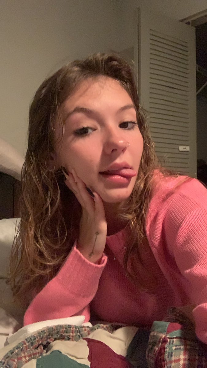 littlestlily04's tweet photo. Happy Black Friday y’all just got done with some shopping! https://t.co/AGmscfeRCM