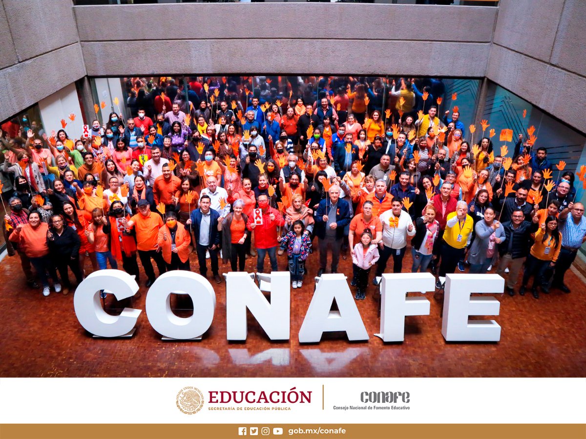 CONAFE_mx's tweet photo. El #Conafe fomenta la inclusión y la igualdad desde los primeros días de vida, en el cuidado responsable y compartido de hijos e hijas. Todas las niñas y mujeres tienen acceso a la Educación Comunitaria para el Bienestar.
¡#NosUnimos al combate a la violencia contra las mujeres! https://t.co/0U32xckYhB