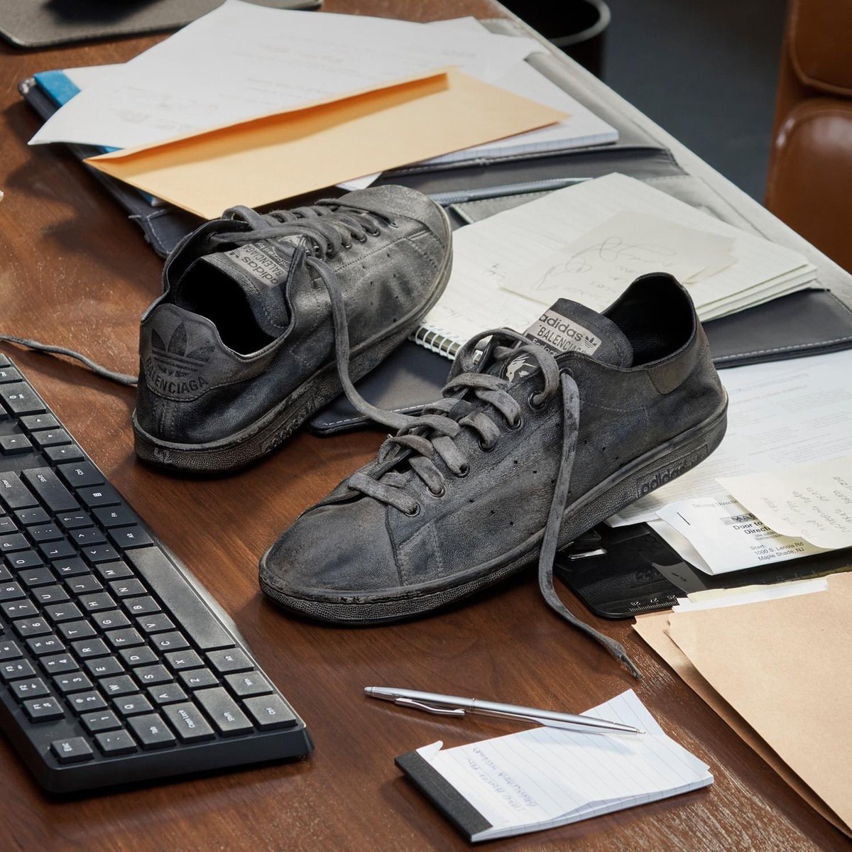 LoveShinesBrite's tweet photo. @do1yeh The address on the desk with the adidas balenciaga nasty shoes has an address and a business there is called Epstein Gynecology.#CancelAdidas #CancelBalenciaga #CancelKering #InvestigateKering #Guicc #YSL #AlexanderMcqueen #allcelebs https://t.co/Ax5hce449a