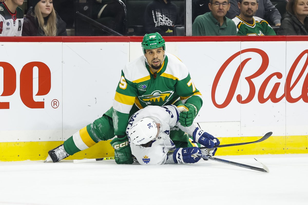 Leafs wear Borje Salming shoulder patch in win over Wild