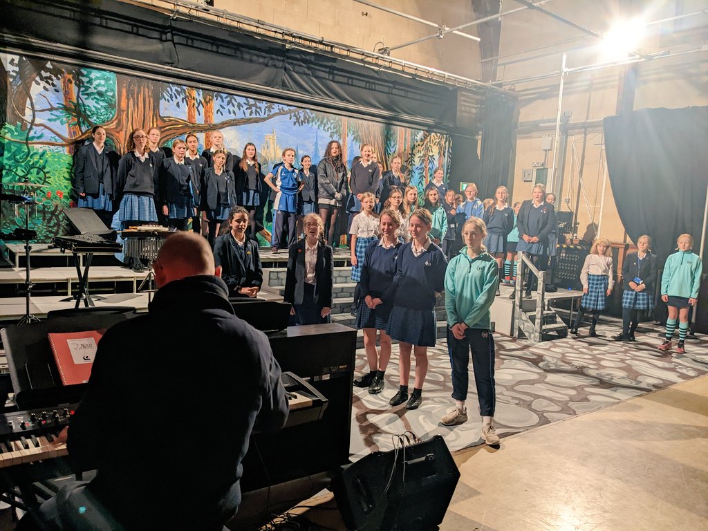 RHSBDrama's tweet photo. Rehearse, Rest, Repeat .. 🙌

Beauty and The Beast tickets available here: 🥀 https://t.co/wwsoCfXUa4

@GDST @RoyalHighBath @RHSBBoarding @TheatreBath https://t.co/BQPZ145GRm