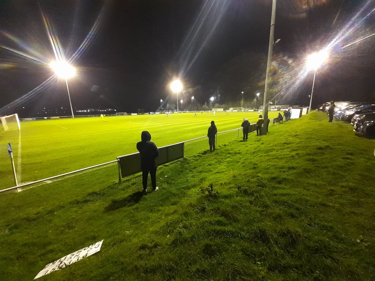 VikingurRed's tweet photo. Never mind the WC, top of the table LSL action in Porterstown Rd between St Mochta's and Maynooth University Town. Currently 1-0 to Maynooth.

#lsllivescore https://t.co/kF0OYt2LFd