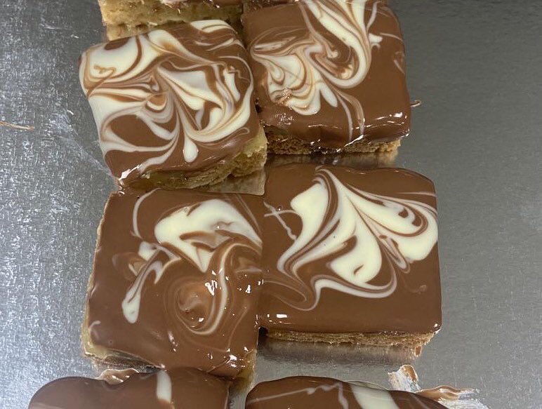 ParmitersHouses's tweet photo. The Great Parmiter’s Bake Off proved, yet again, to be an absolute showstopper, with some outstanding bakes from staff and sixth formers alike! In the end, there could only be one winner, and that was Lee! #everyhousepointcounts https://t.co/KreswucnlF