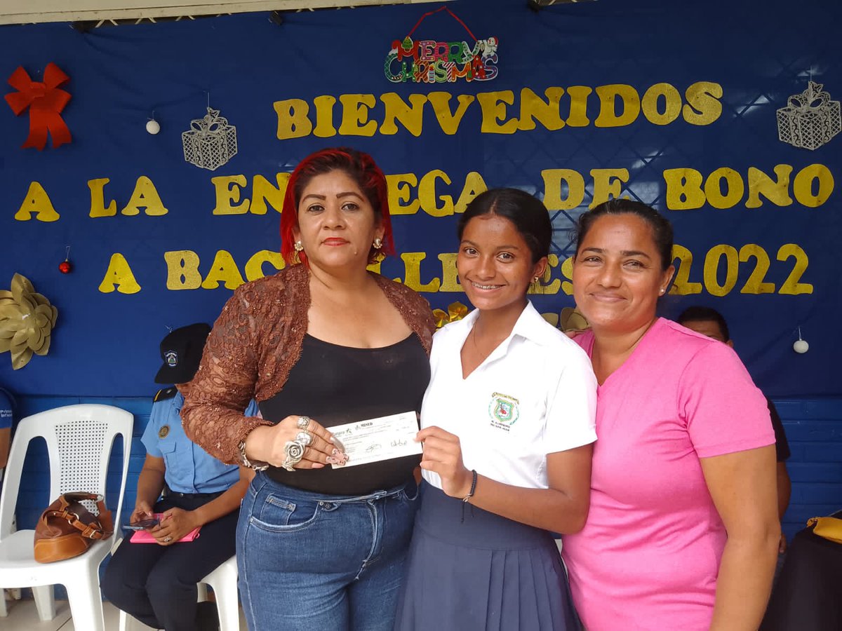 Arlle López tweet media