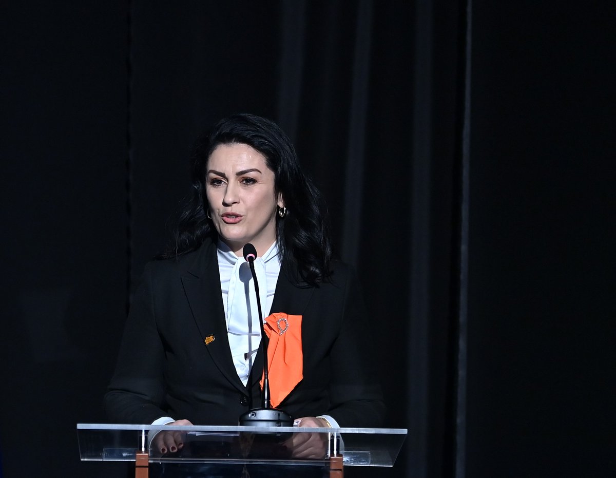 unwomenkosovo's tweet photo. #16DaysOfActivism Campaign is launched in Kosovo!
Together with H.E President @VjosaOsmaniPRKS; Minister @albulenahaxhiu_&amp; Ombudsperson Qelaj, @NushiVlora highlighted the urgency of eliminating violence against women and girls, and combatting femicide!

#OrangeTheWorld #16Days https://t.co/EXxZpz4MNa
