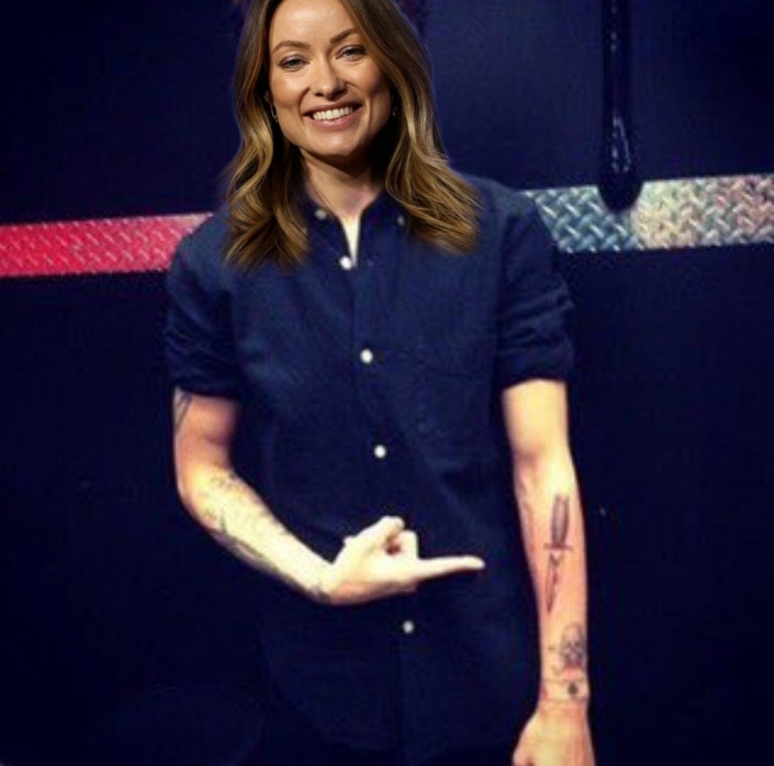 Eliviaisreal's tweet photo. she got the dagger 🥹 https://t.co/cc1mF24p3o