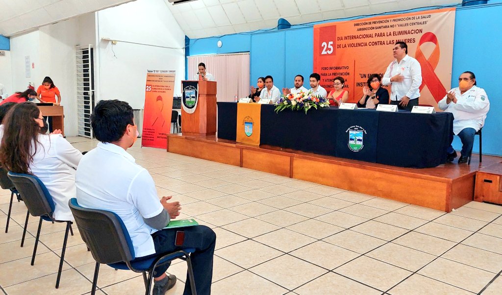 Juris01_VC's tweet photo. En conmemoración del Día Internacional por la Eliminación de la Violencia contra la Mujer, la #JSVC en coordinación con la Dirección de Prevención y Promoción a la Salud, llevaron a cabo el Foro Informativo para la Prevención de la Violencia Familiar, Sexual y de Género. https://t.co/Ah4paWzuat