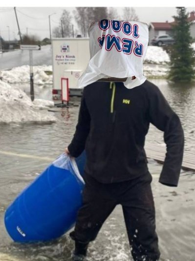 AwayTreff's tweet photo. BREAKING: Fan left near option-less as delivery of ultras gear is stalled in postal services "Yeah obviously I can't attend a game without looking like a bank robber and start a small fire. The timing with the flood is also not optimal" https://t.co/6i6D2vBLuG