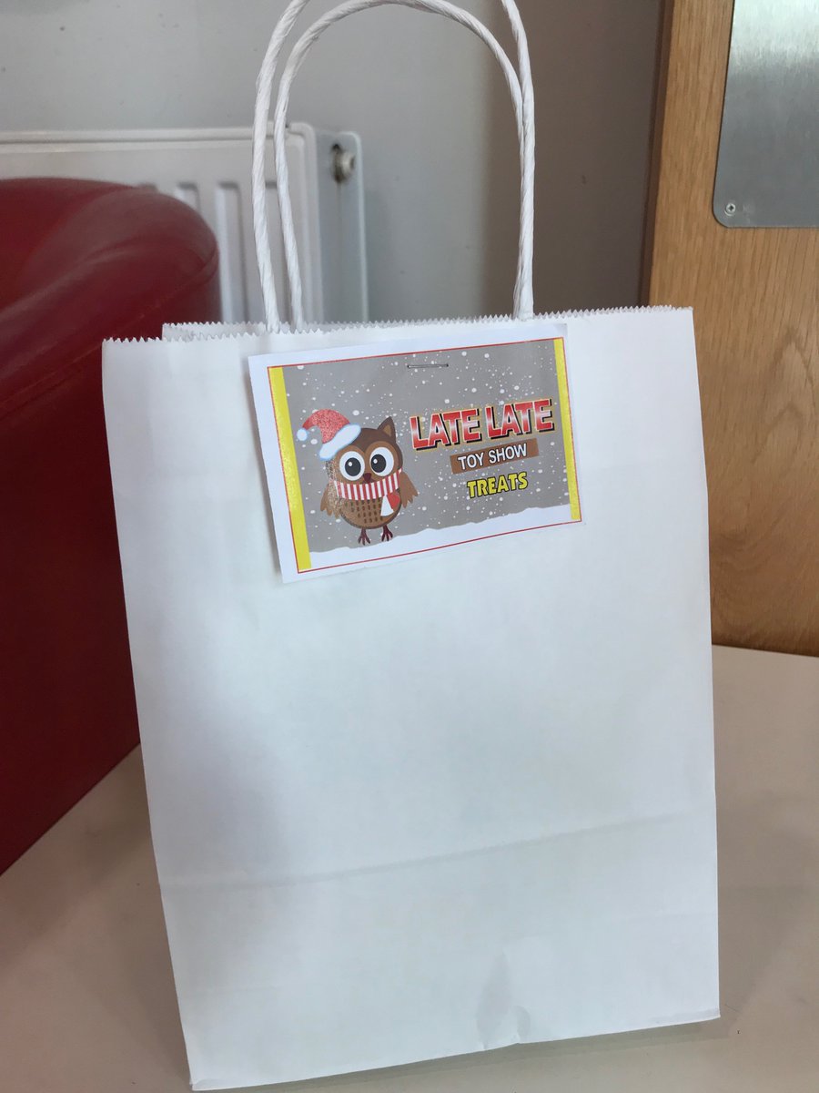 LoretoSPCrumlin's tweet photo. Loreto pupils looking forward to the Toy Show! And their treats 🎄 @RTELateLateShow #pyjamasday #schoolfundraiser #toyshow #treats #studentcouncil #treasurers https://t.co/WLbhR5pXBn