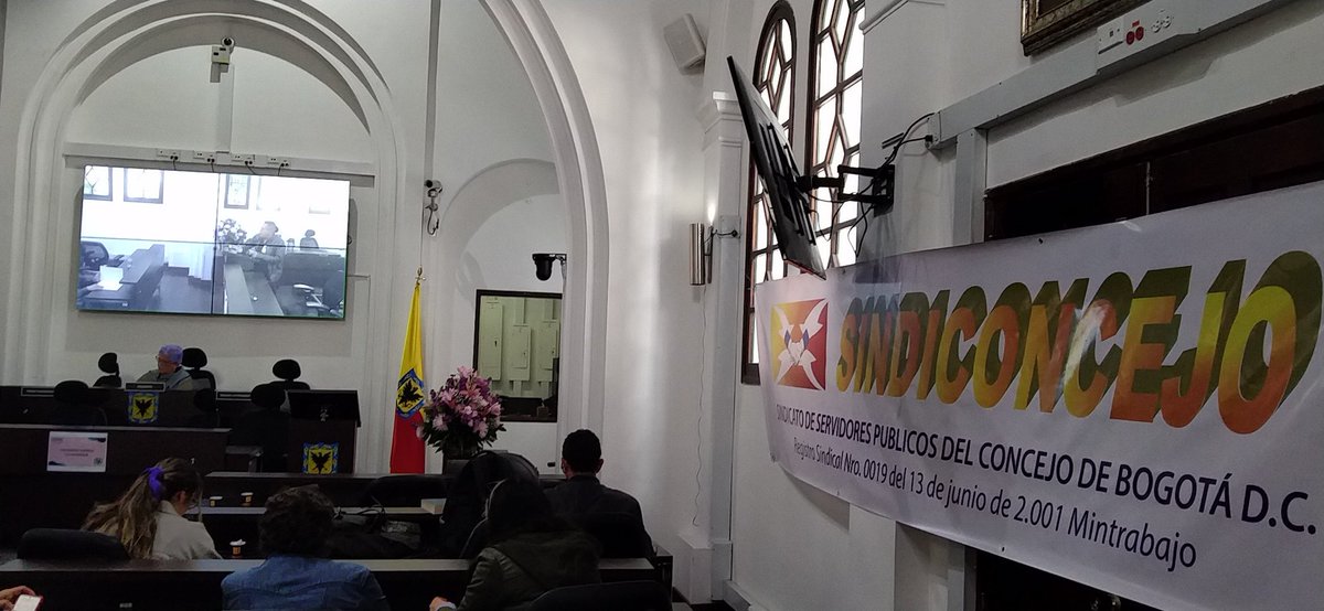 Iniciamos nuestra asamblea sindical.

Fortalecer la organización y avanzar por los derechos.

Adelante.