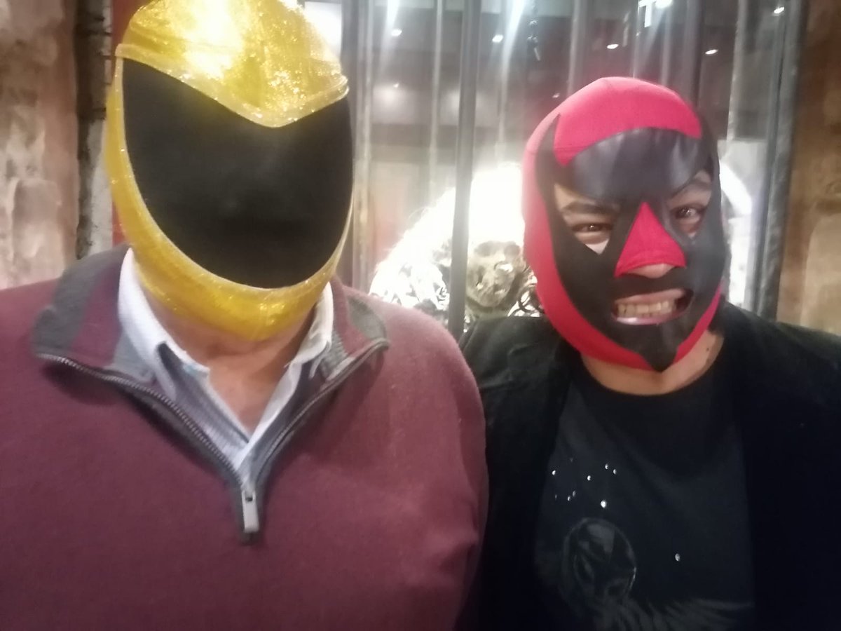 Gran encuentro en <a href="/BJXfest/">BJX Bajío International Film Festival</a> con <a href="/tinieblasalushe/">Tinieblas Y Alushe</a> conmemorando 50 años del estreno de la película "Las Momias de Guanajuato" dónde Tinieblas interpretó al hoy personaje de culto, Satán...