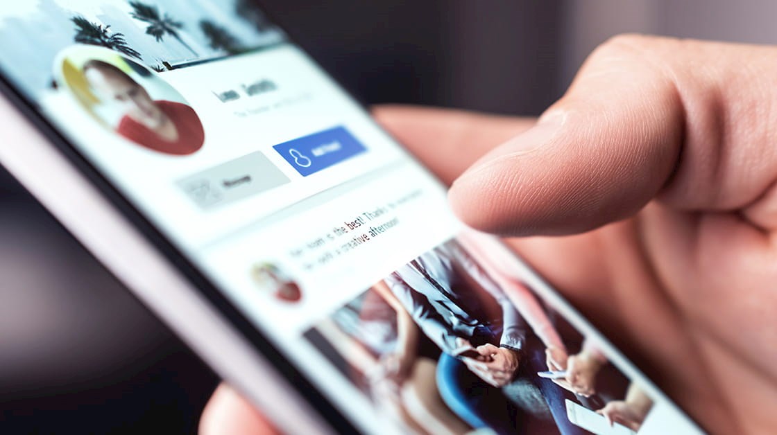 TheLawSociety's tweet photo. In this week's Professional Update

Fake news: solicitor suspended for misuse of social media. Susanna Heley, partner at @Weightmans, considers a real Solicitors Disciplinary Tribunal case.

Explore the case and understand which regulations were breached
https://t.co/4B4ykptTSI https://t.co/joWHkCs0H0