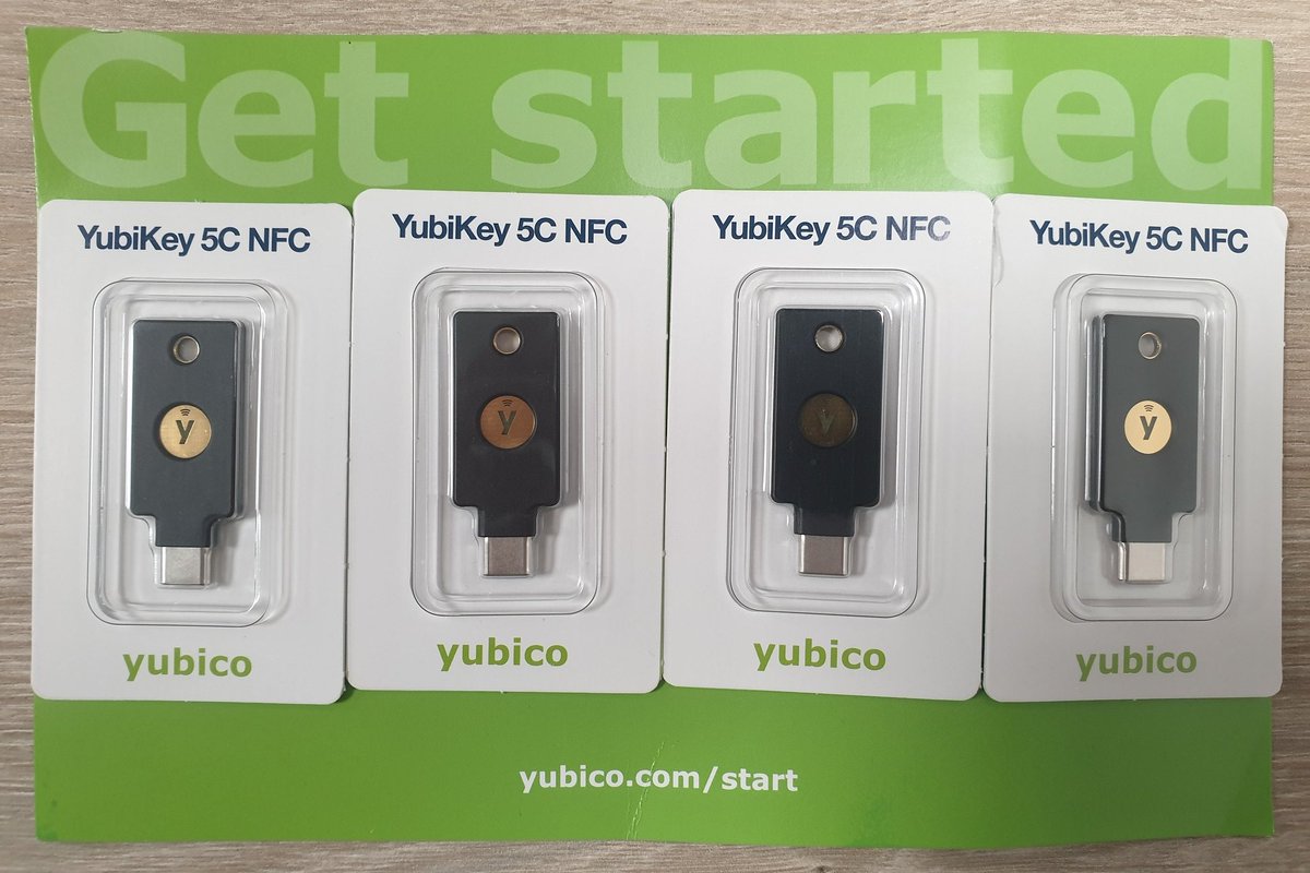milosd36's tweet photo. Finally arrived! thx @Yubico and @Cloudflare ❤️
P. S. Special offer for 10$ per key is still valid https://t.co/kNH46WhX3D https://t.co/0oBLa3e4eP