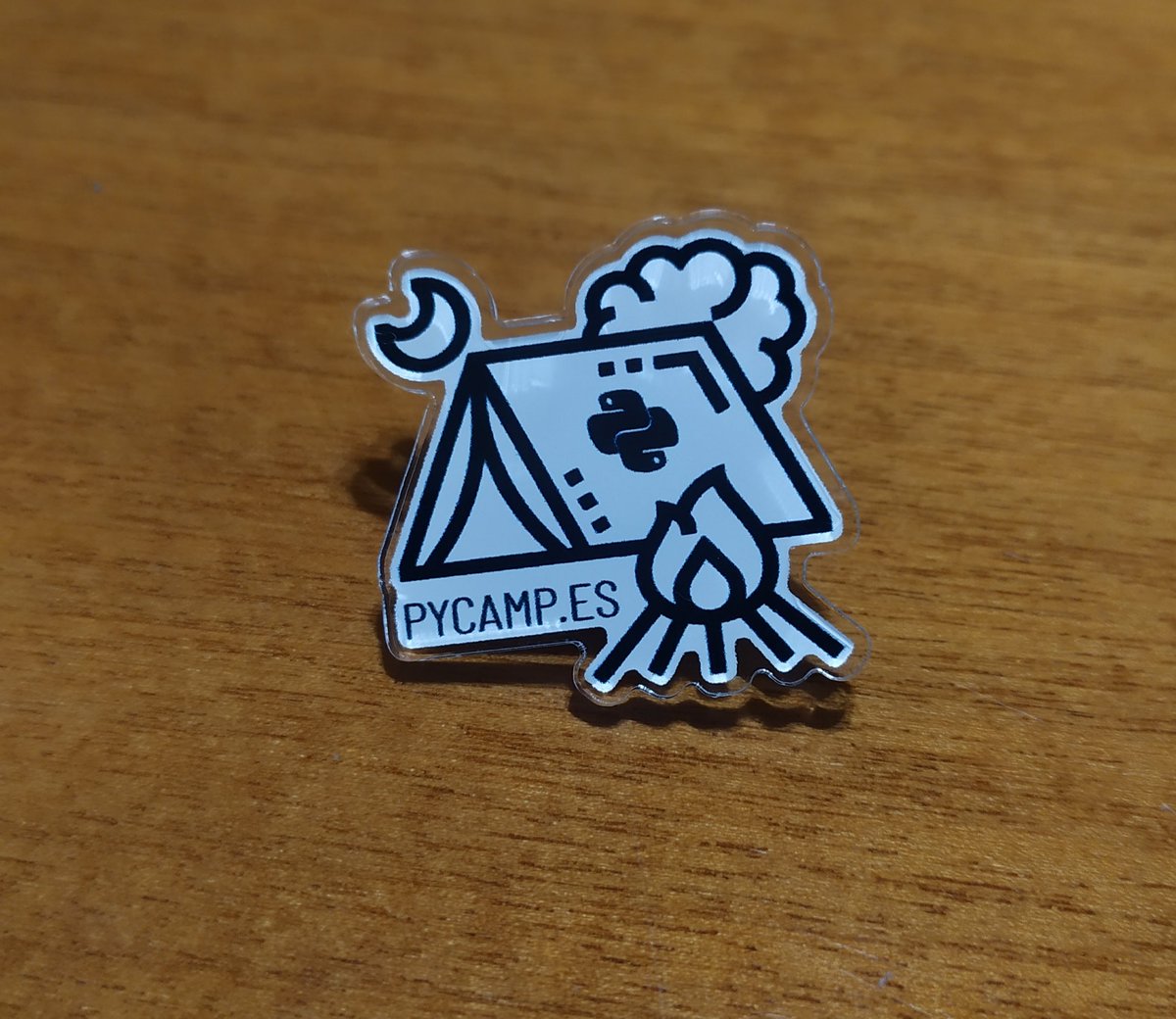 PyCampES's tweet photo. Mañana estaremos en el  #PyDayBCN que organiza @PyBCN y tenemos 6 pines para regalar de #PyCampEs

Puedes encontrarnos a las 15:30h en las #Lightningalks en la sala de actos Ada Lovelace https://t.co/NUvXjOUMDp